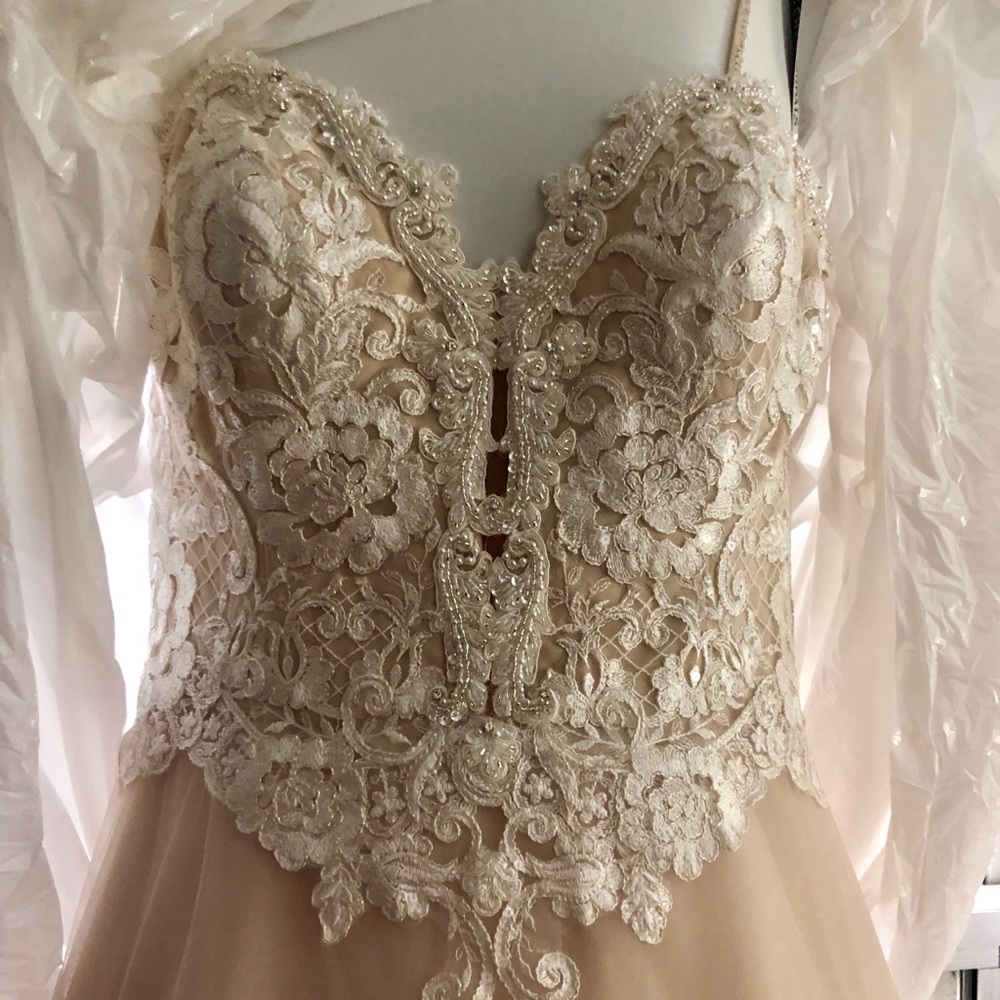 Mon Cheri wedding dress